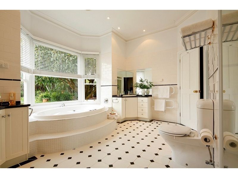 21 Victoria Parade, Devonport TAS 7310