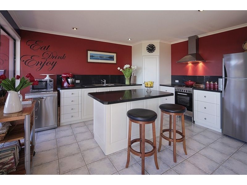 69 Sunbeam Crescent, East Devonport TAS 7310