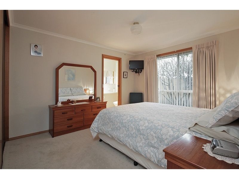 14 Tugrah Road, Stony Rise TAS 7310