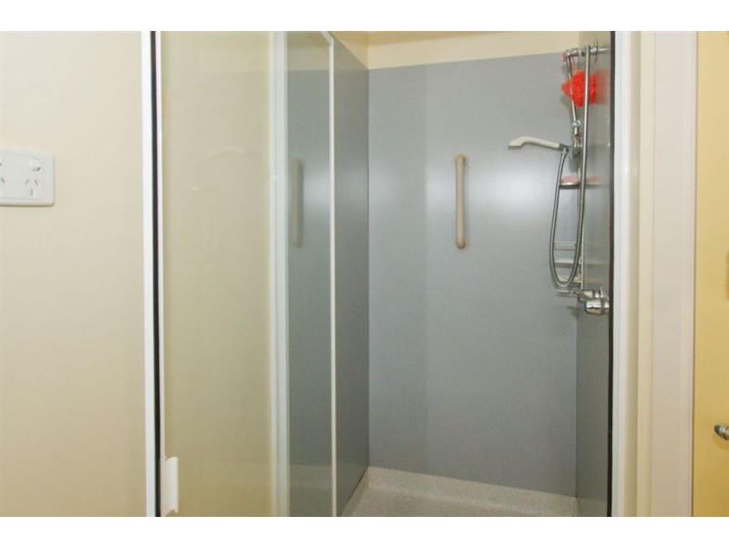 2/71 Stewart Street, Devonport TAS 7310