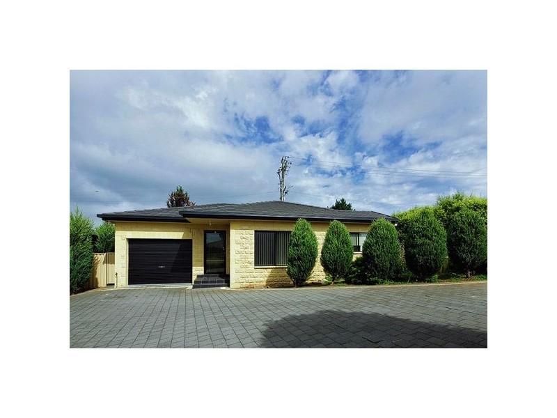 1/2 Dana Drive, Devonport TAS 7310