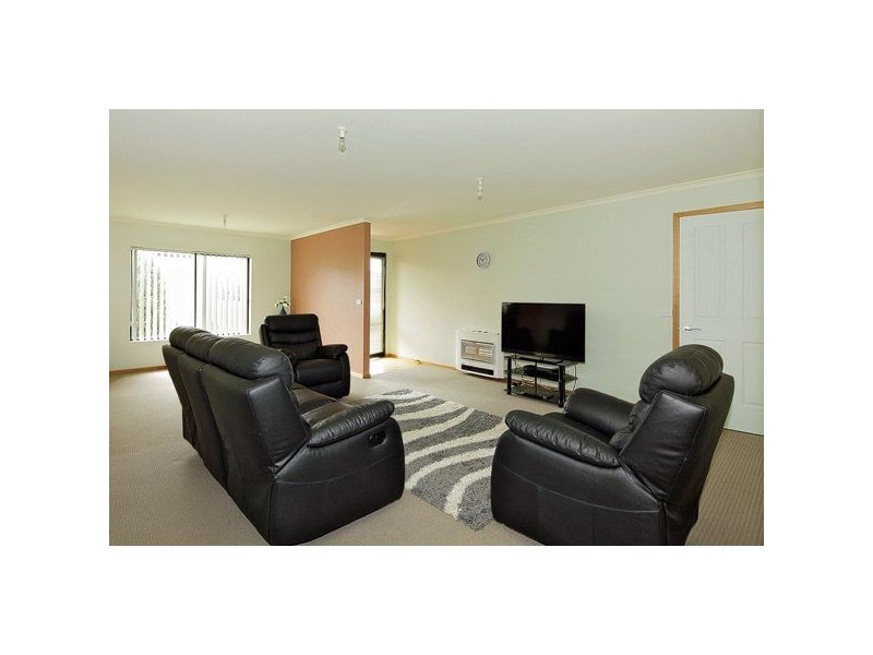 1/2 Dana Drive, Devonport TAS 7310
