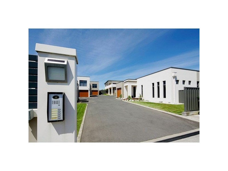 5/237 Steele Street, Devonport TAS 7310