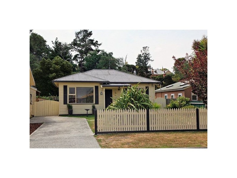 9 Hampden Street, Latrobe TAS 7307