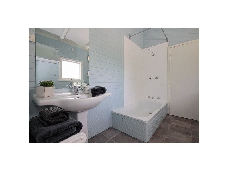 84 York Street, Devonport TAS 7310