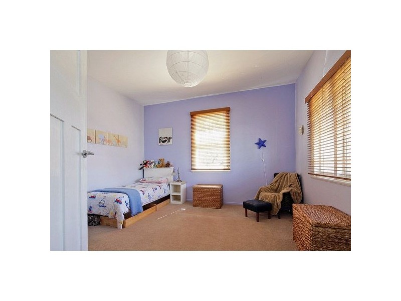 84 York Street, Devonport TAS 7310