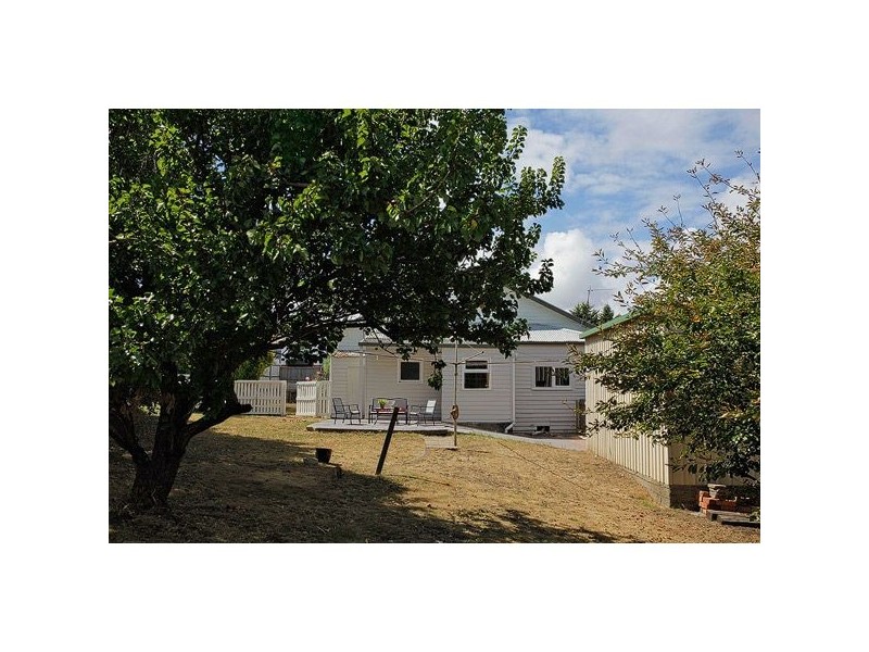 84 York Street, Devonport TAS 7310