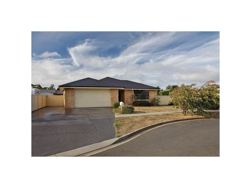 6 St Andrews Drive, Devonport TAS 7310
