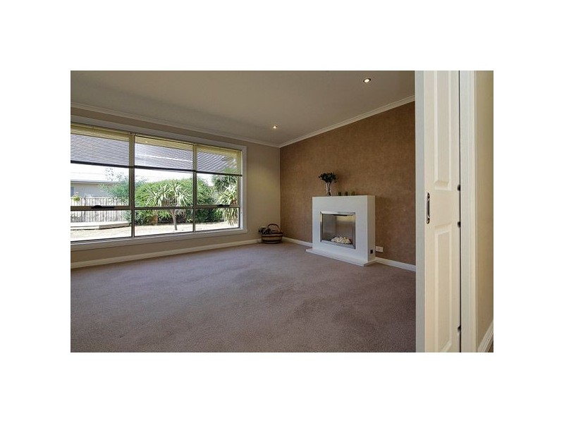 6 St Andrews Drive, Devonport TAS 7310