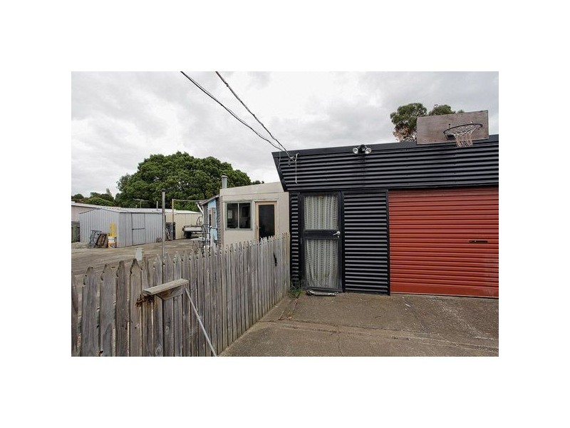18 Churchill Avenue, Devonport TAS 7310