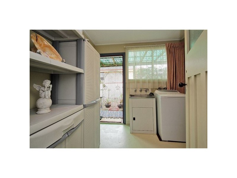 13 Middle Road, Devonport TAS 7310