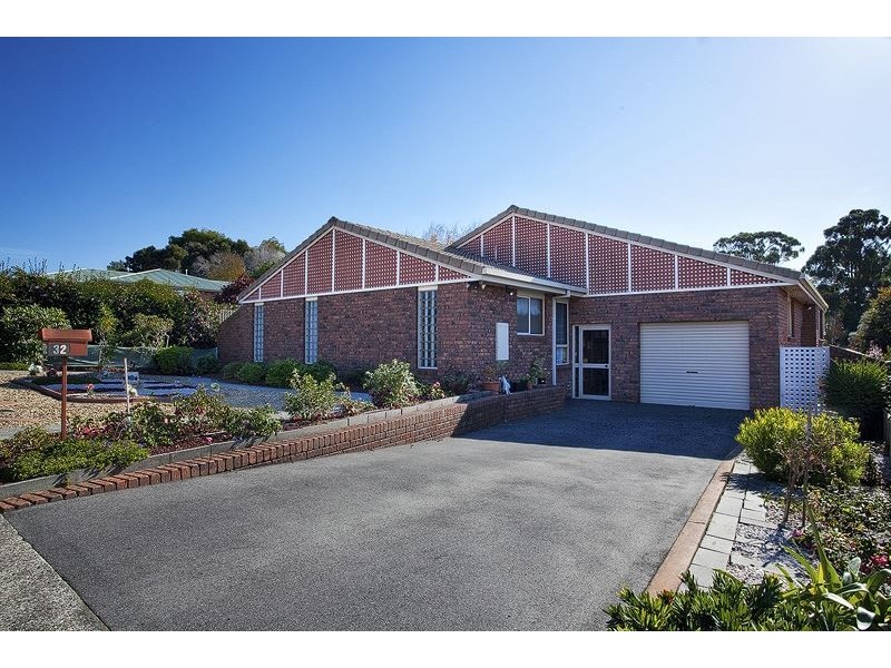32 St Andrews Drive, Devonport TAS 7310