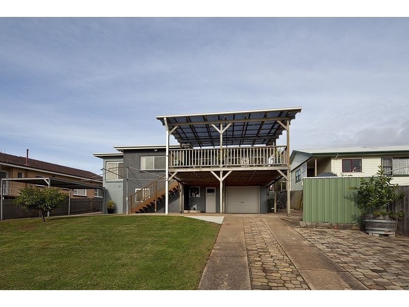 50 Lyons Avenue, Miandetta TAS 7310