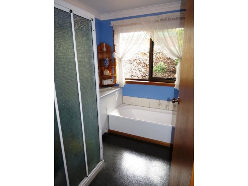 93 Middle Road, Miandetta TAS 7310