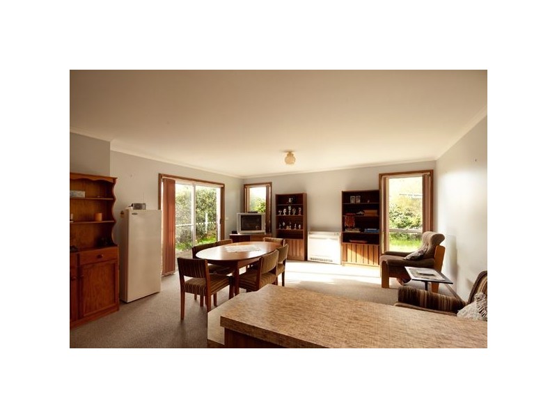 2/5 Allanbrae Place, Devonport TAS 7310