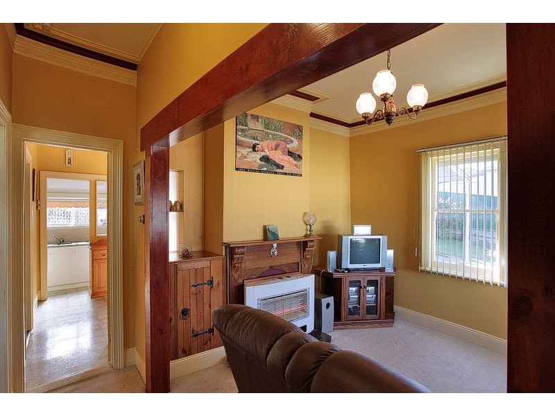 19 Douglas Street, East Devonport TAS 7310