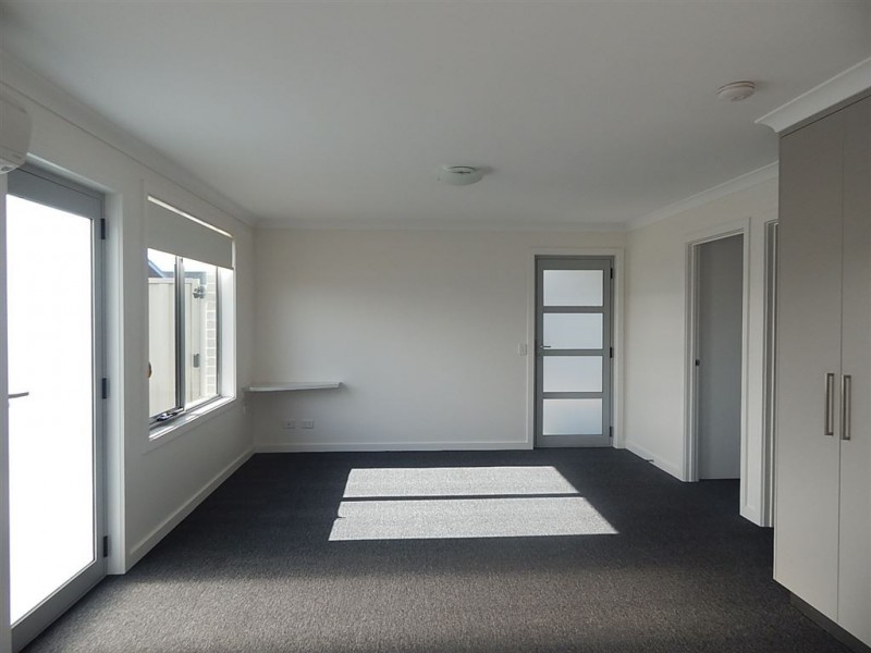 2/2 Maple Street, Latrobe TAS 7307
