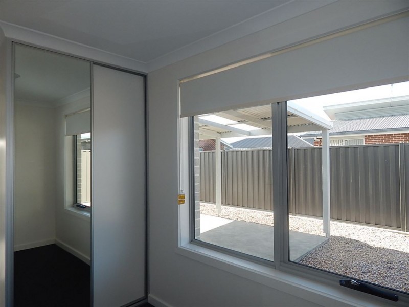 2/2 Maple Street, Latrobe TAS 7307
