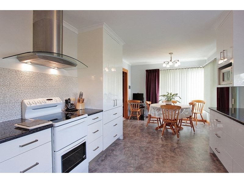 25 Boronia Avenue, Devonport TAS 7310