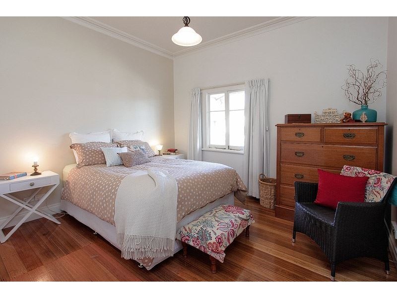 16 Henry Street, Devonport TAS 7310