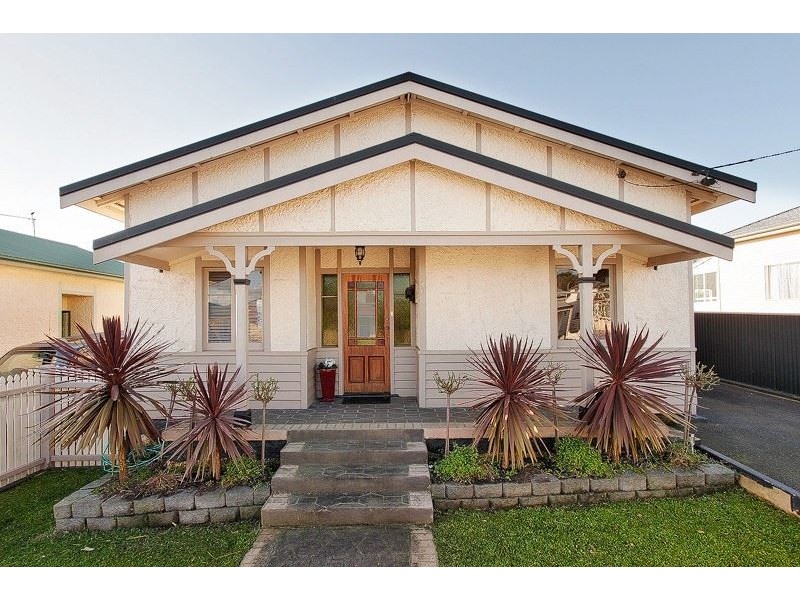 16 Henry Street, Devonport TAS 7310