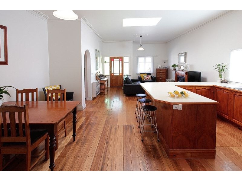 16 Henry Street, Devonport TAS 7310