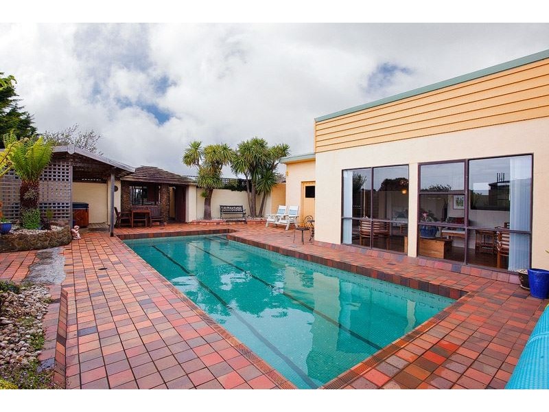 10 Surrey Street, Devonport TAS 7310