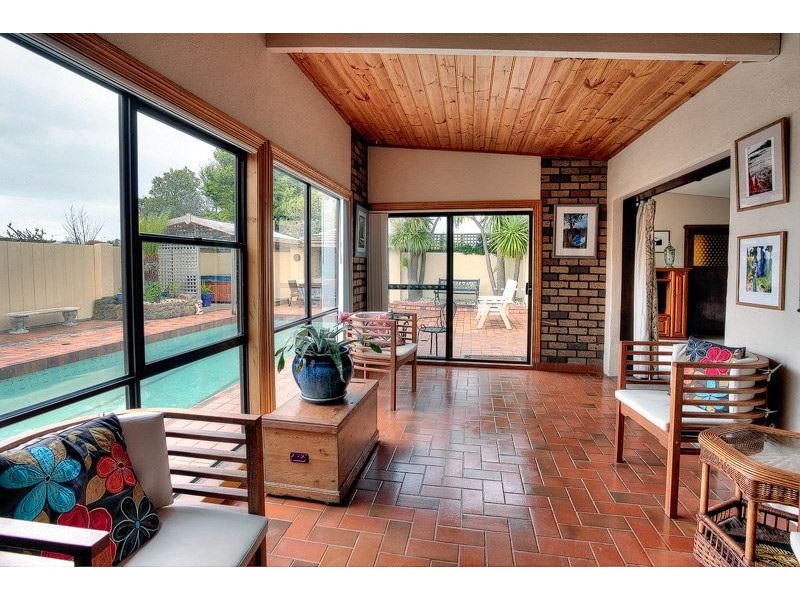 10 Surrey Street, Devonport TAS 7310
