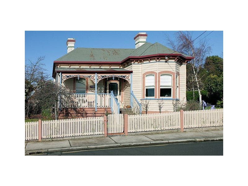 13 Turton Street, Devonport TAS 7310