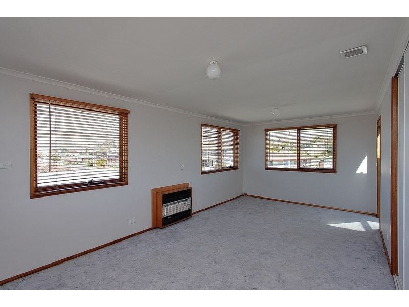 18 Valley Road, Devonport TAS 7310