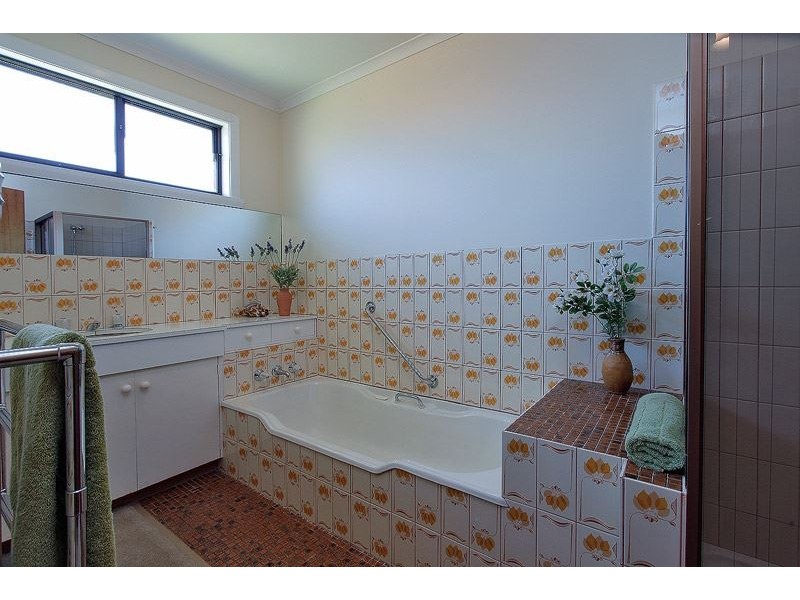 48 Sunbeam Crescent, East Devonport TAS 7310