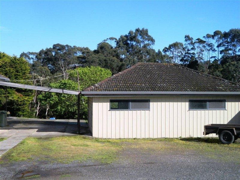 10 Devonport Road, Quoiba TAS 7310