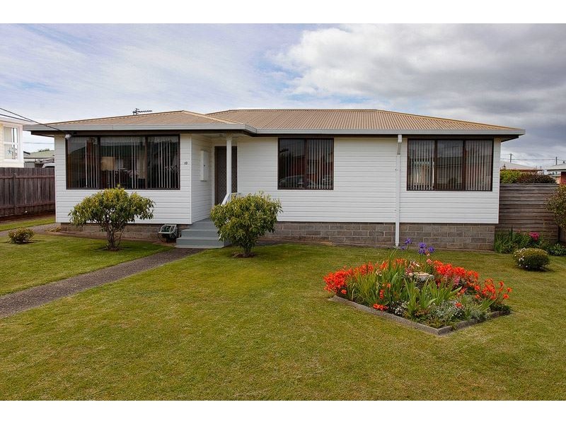 10 Raymond Avenue, Devonport TAS 7310