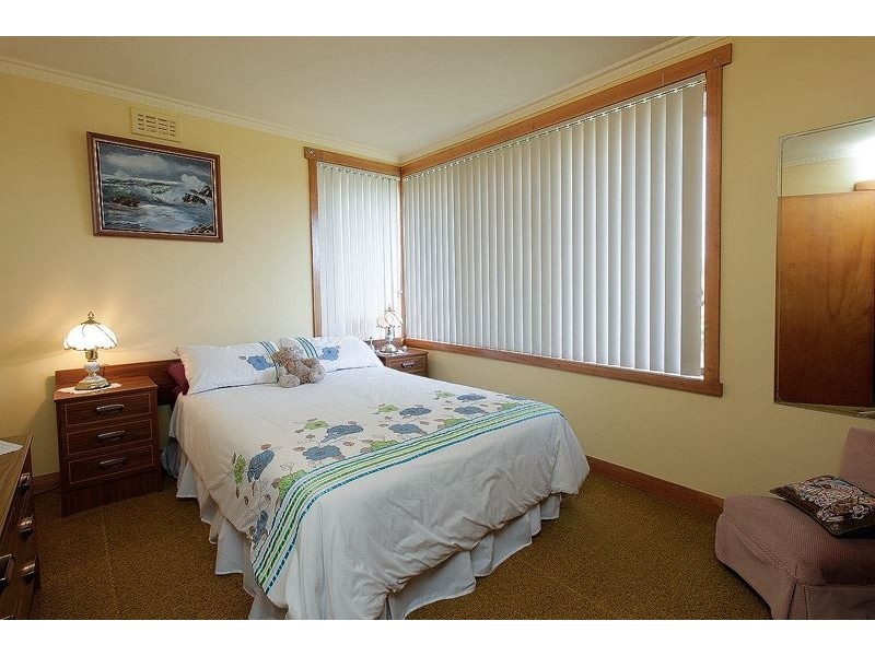 10 Raymond Avenue, Devonport TAS 7310