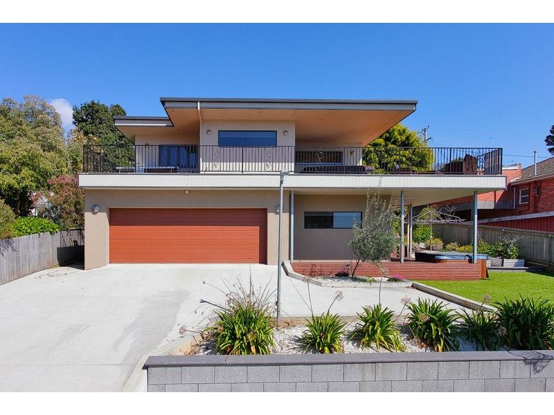 55 Wenvoe Street, Devonport TAS 7310