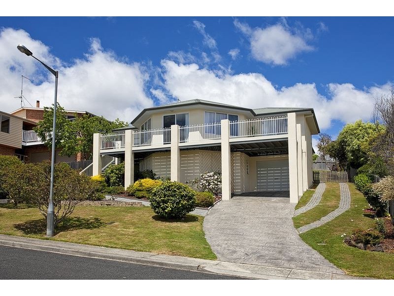 13 Pengali Place, Devonport TAS 7310