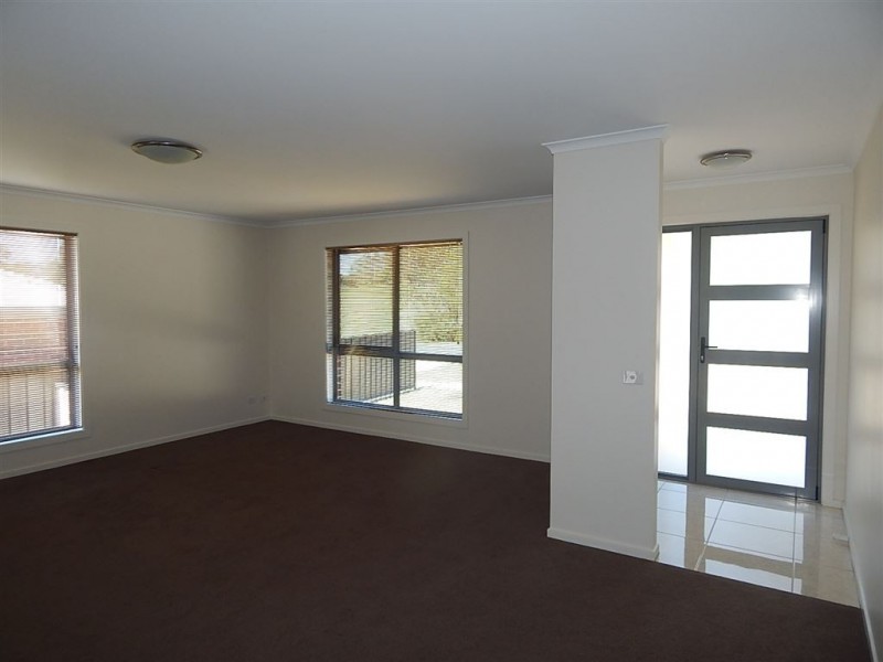 2/1 Cherry Grove, Latrobe TAS 7307