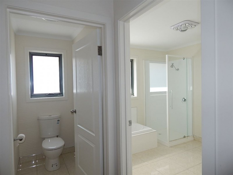 2/1 Cherry Grove, Latrobe TAS 7307