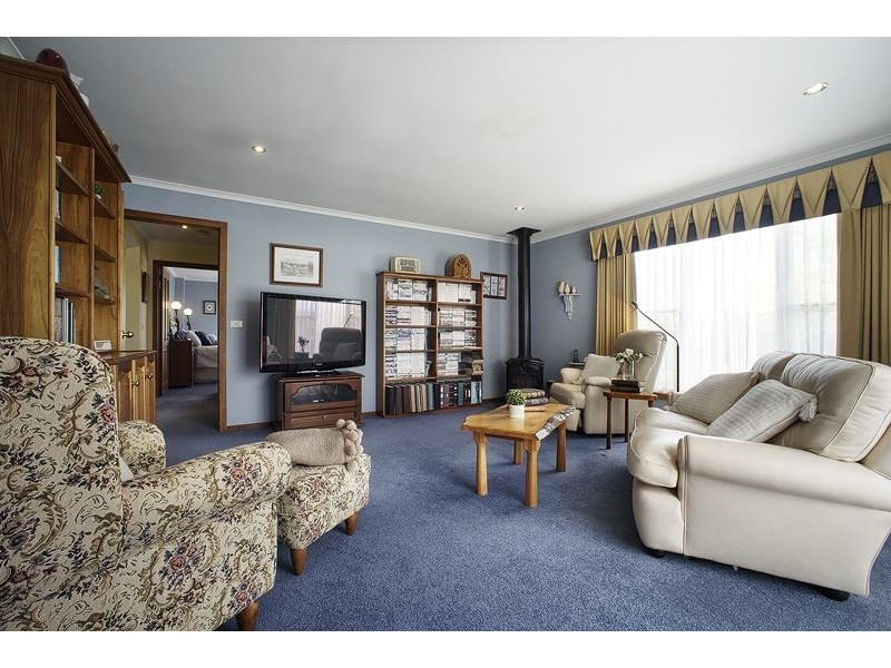 17 Oakwood Drive, Ambleside TAS 7310