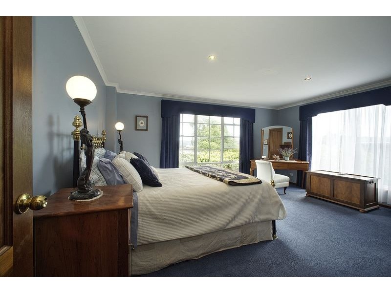 17 Oakwood Drive, Ambleside TAS 7310