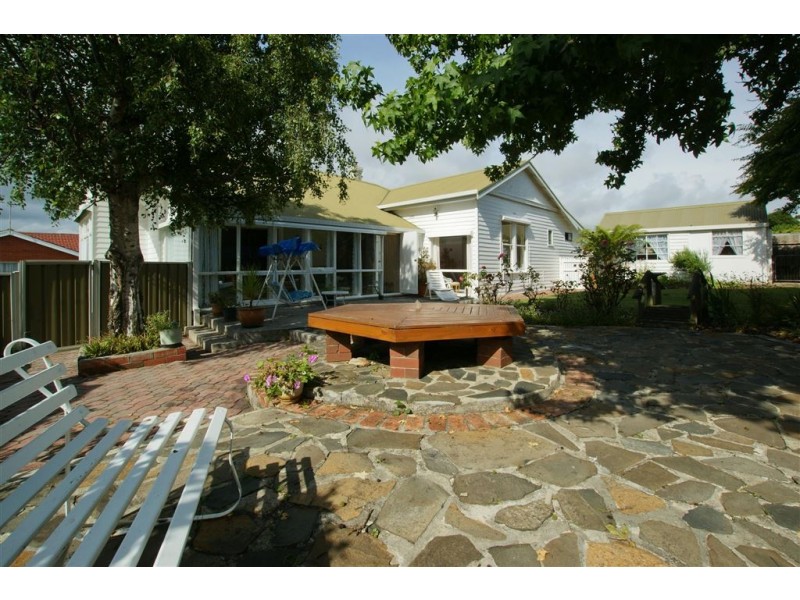 19 Victoria Parade, Devonport TAS 7310