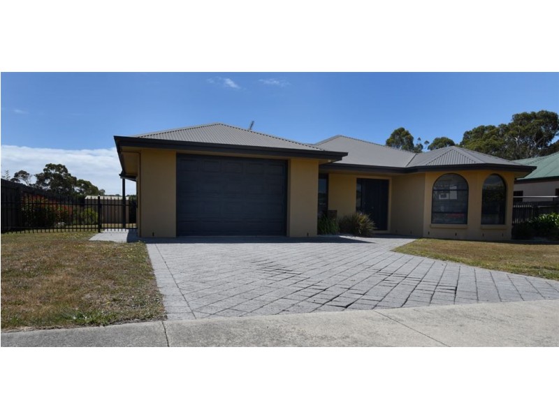 26 Arden Avenue, Devonport TAS 7310