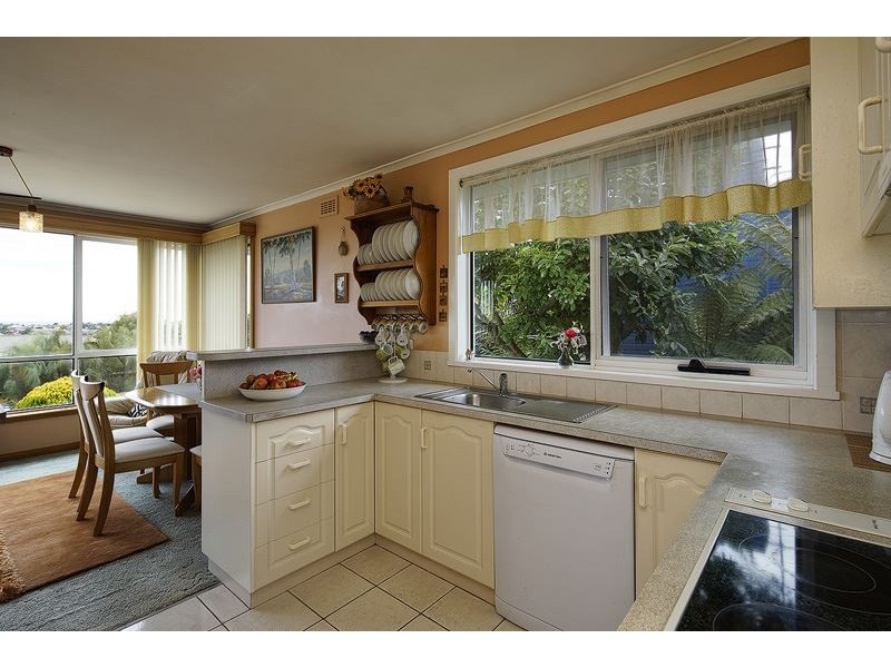 5 Croft Avenue, Devonport TAS 7310