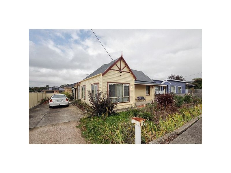 13 Middle Road, Devonport TAS 7310