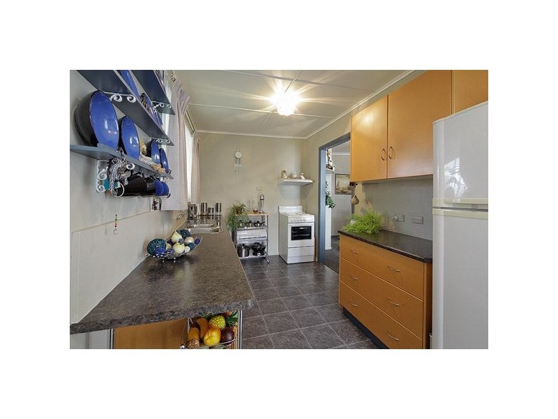 13 Middle Road, Devonport TAS 7310