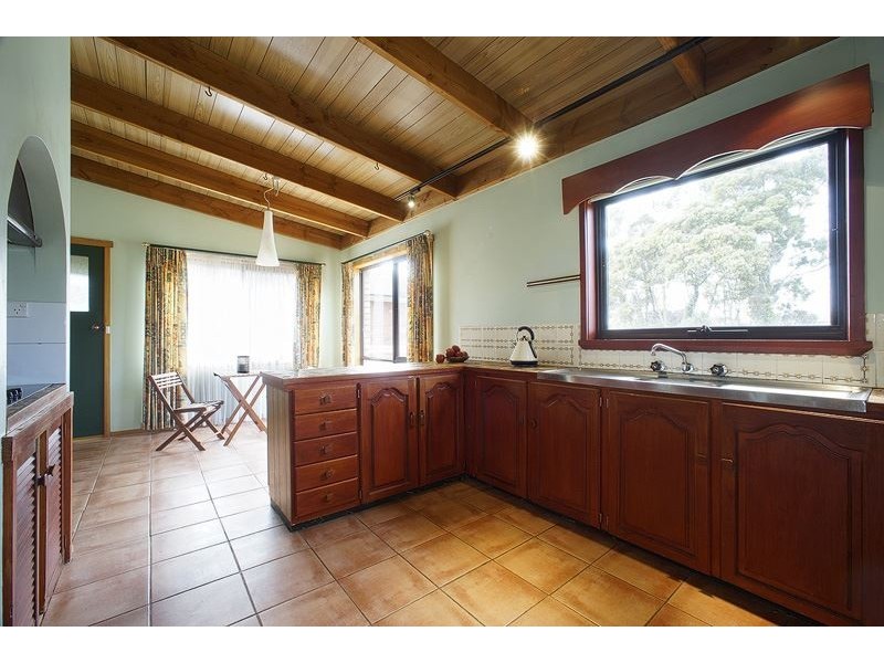 16 Wiena Crescent, Miandetta TAS 7310