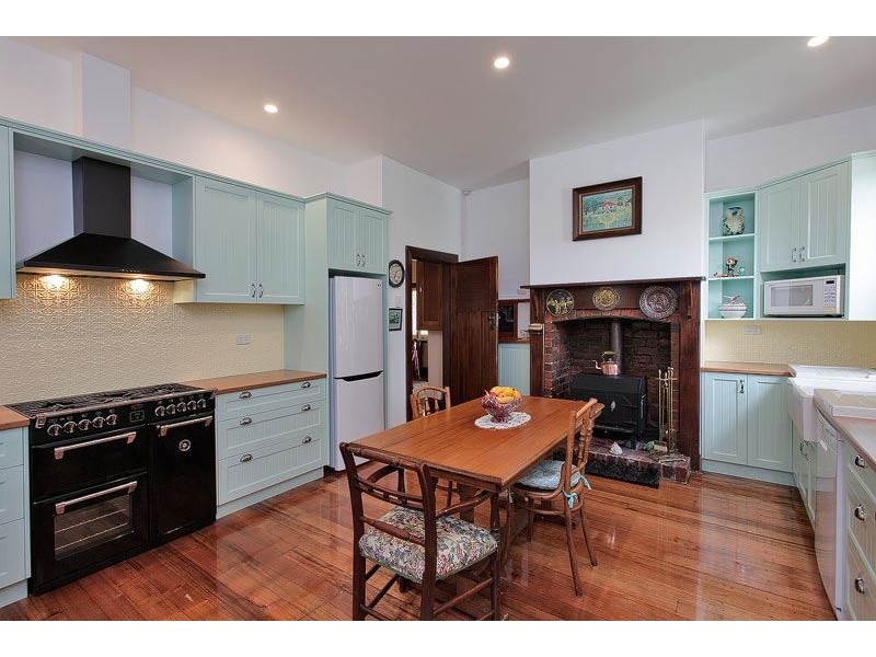 8 Ronald Street, Devonport TAS 7310