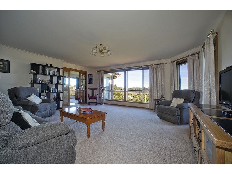 10 Davis Street, Leith TAS 7315