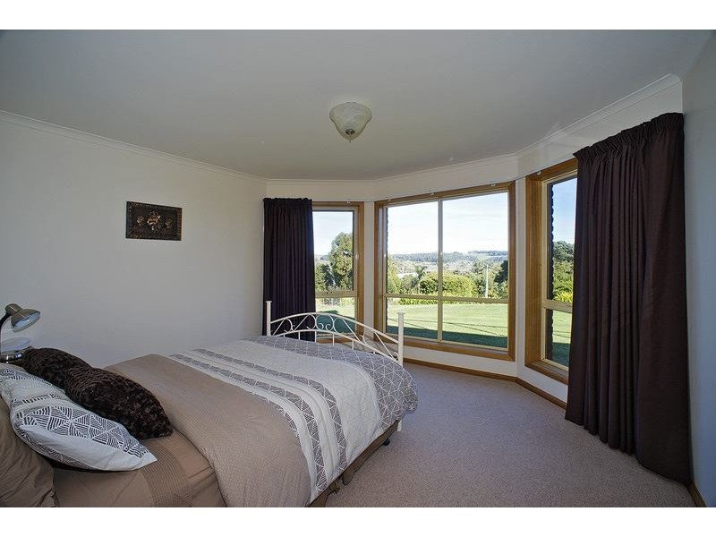 10 Davis Street, Leith TAS 7315