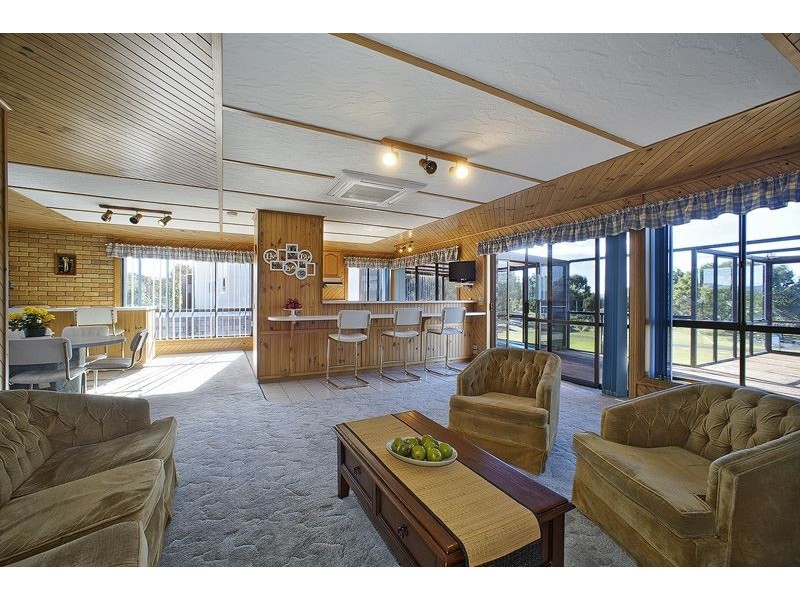 21 Bluewater Crescent, Shearwater TAS 7307